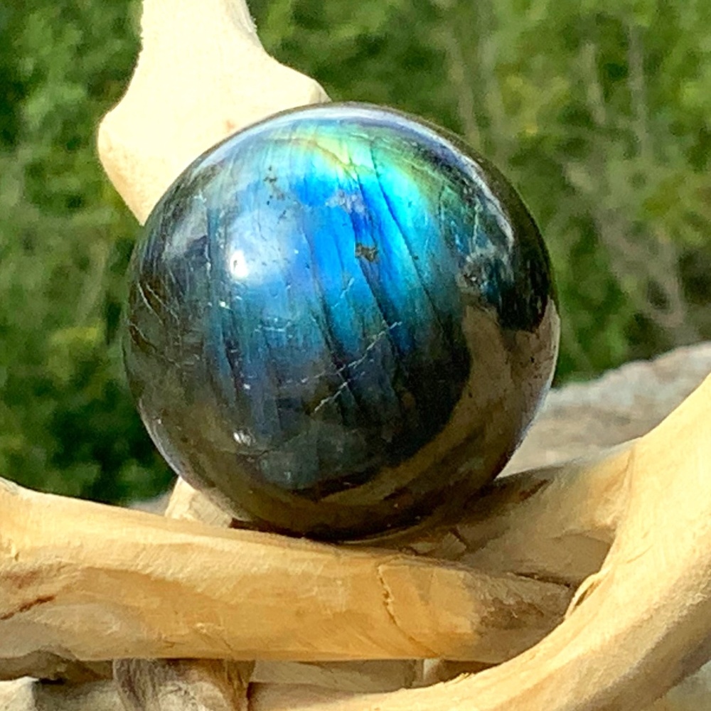 :) LABRADORITE- a stone of Transformation :)